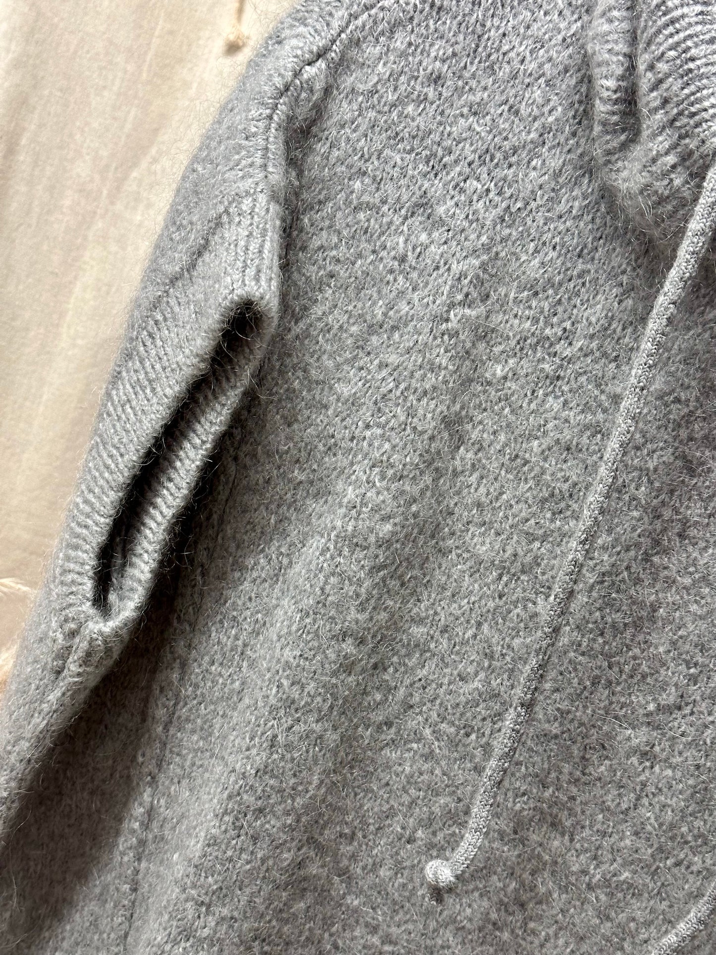 Pull à capuche Pulsa