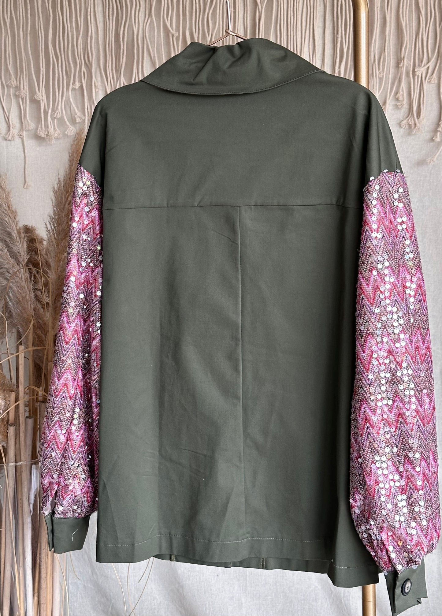 Veste Domonika