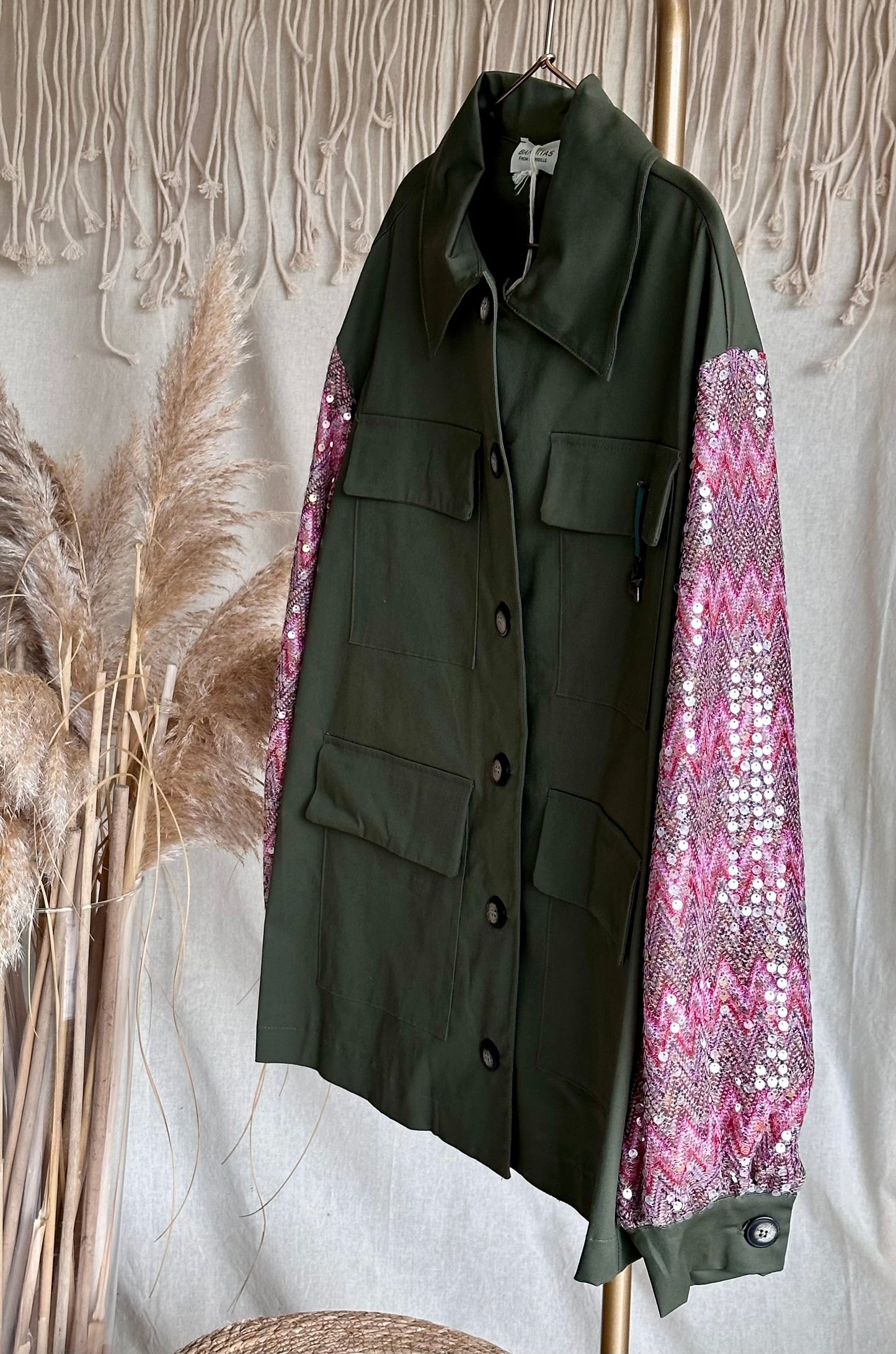 Veste Domonika